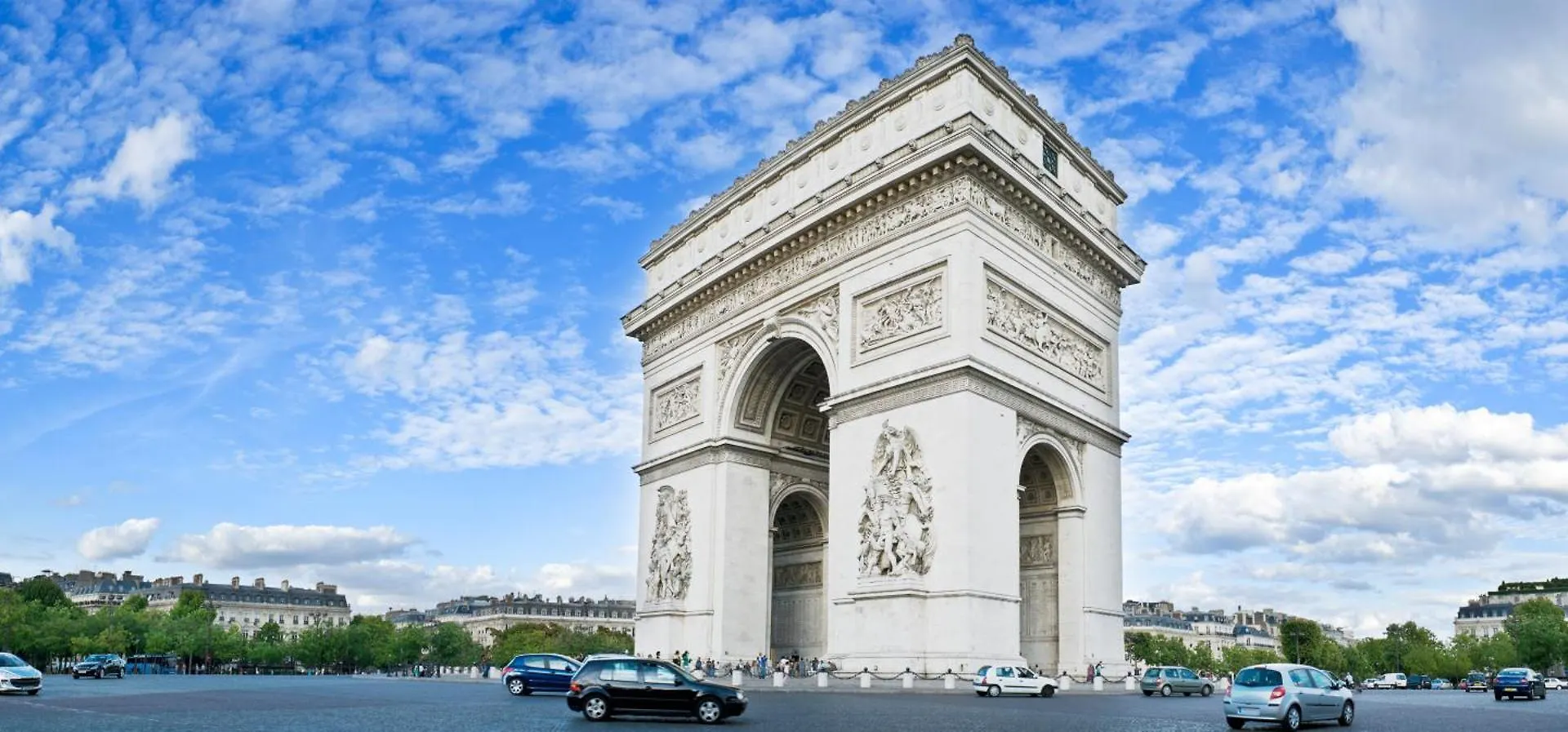 Tour Eiffel & Champs Elysees - 2 Bedroom Gorgeous & Bright 75M2 - Free Weekly Housekeeping - For Business And Working Purposes Only Paryż