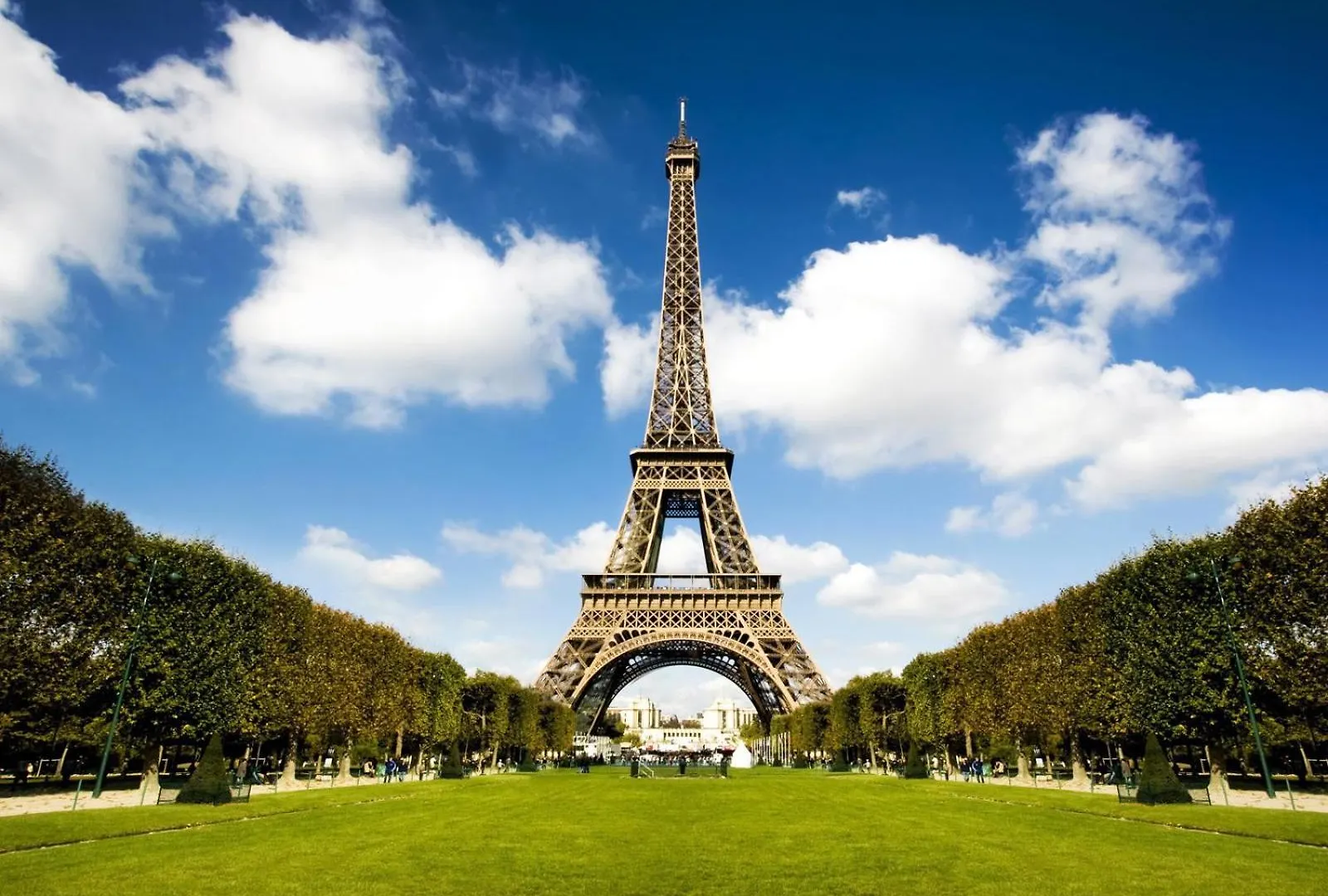Tour Eiffel & Champs Elysees - 2 Bedroom Gorgeous & Bright 75M2 - Free Weekly Housekeeping - For Business And Working Purposes Only Paryż Apartament
